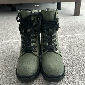 Womens army green Maurice boot